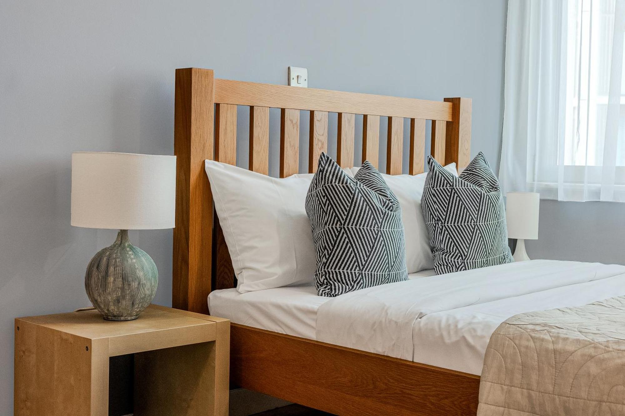 New Listing! 2br With Balcony In Stratford, 3min Dlr Appartamento *